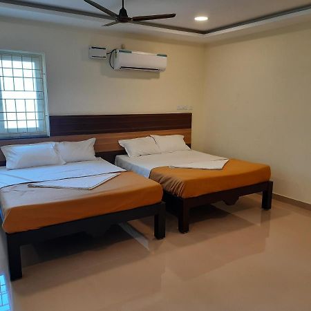 Hotel Grk Residency Gūduvāncheri Exteriér fotografie