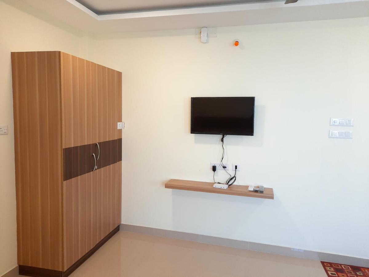 Hotel Grk Residency Gūduvāncheri Exteriér fotografie